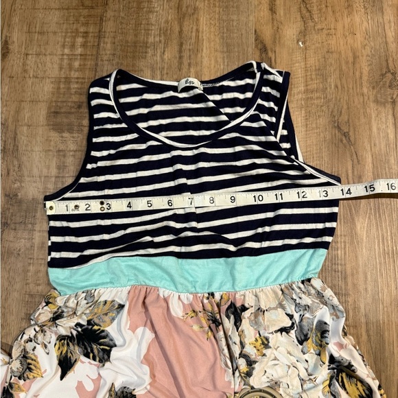 Striped and Floral Maxi Dress - Picture 5 of 5